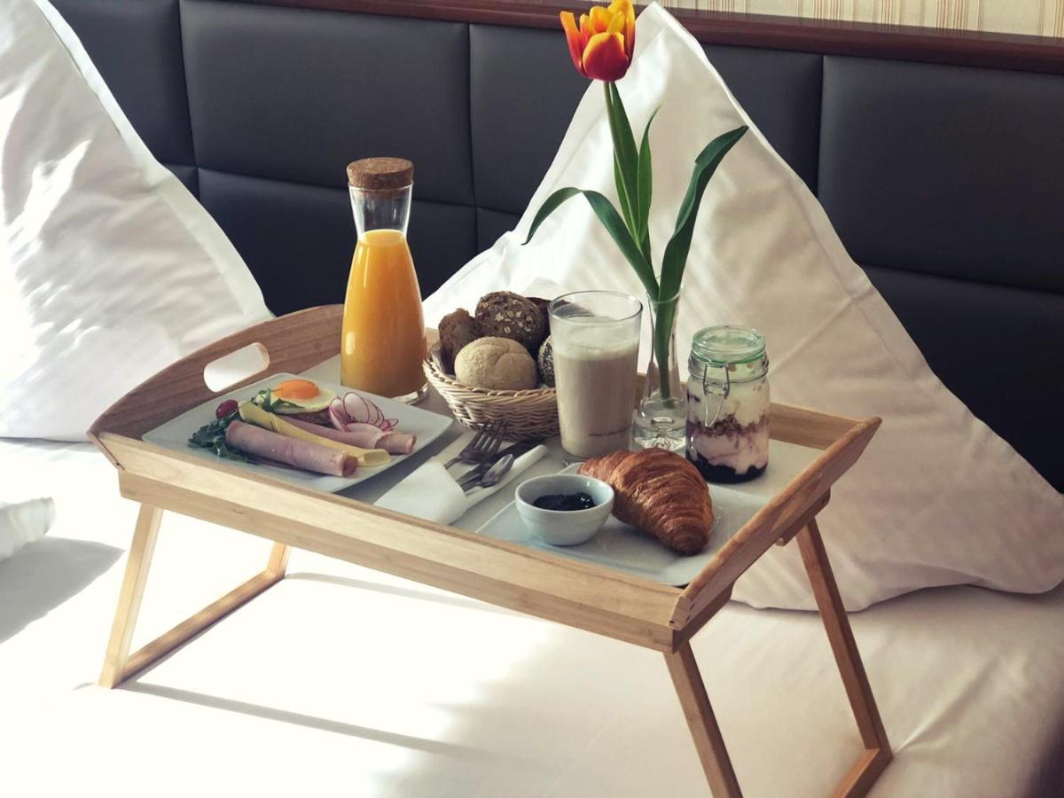 Business Hotel Vega Вроцлав Экстерьер фото